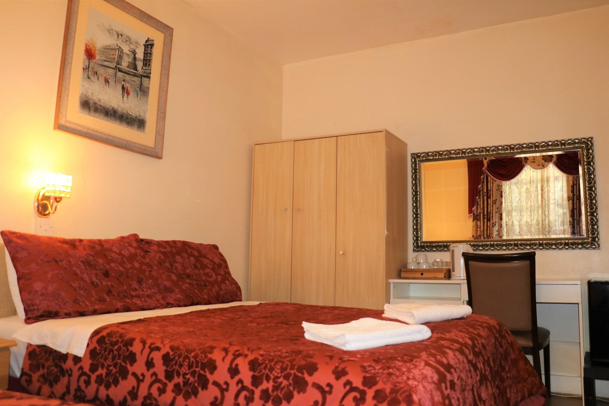Barry House Pensionat 3*
