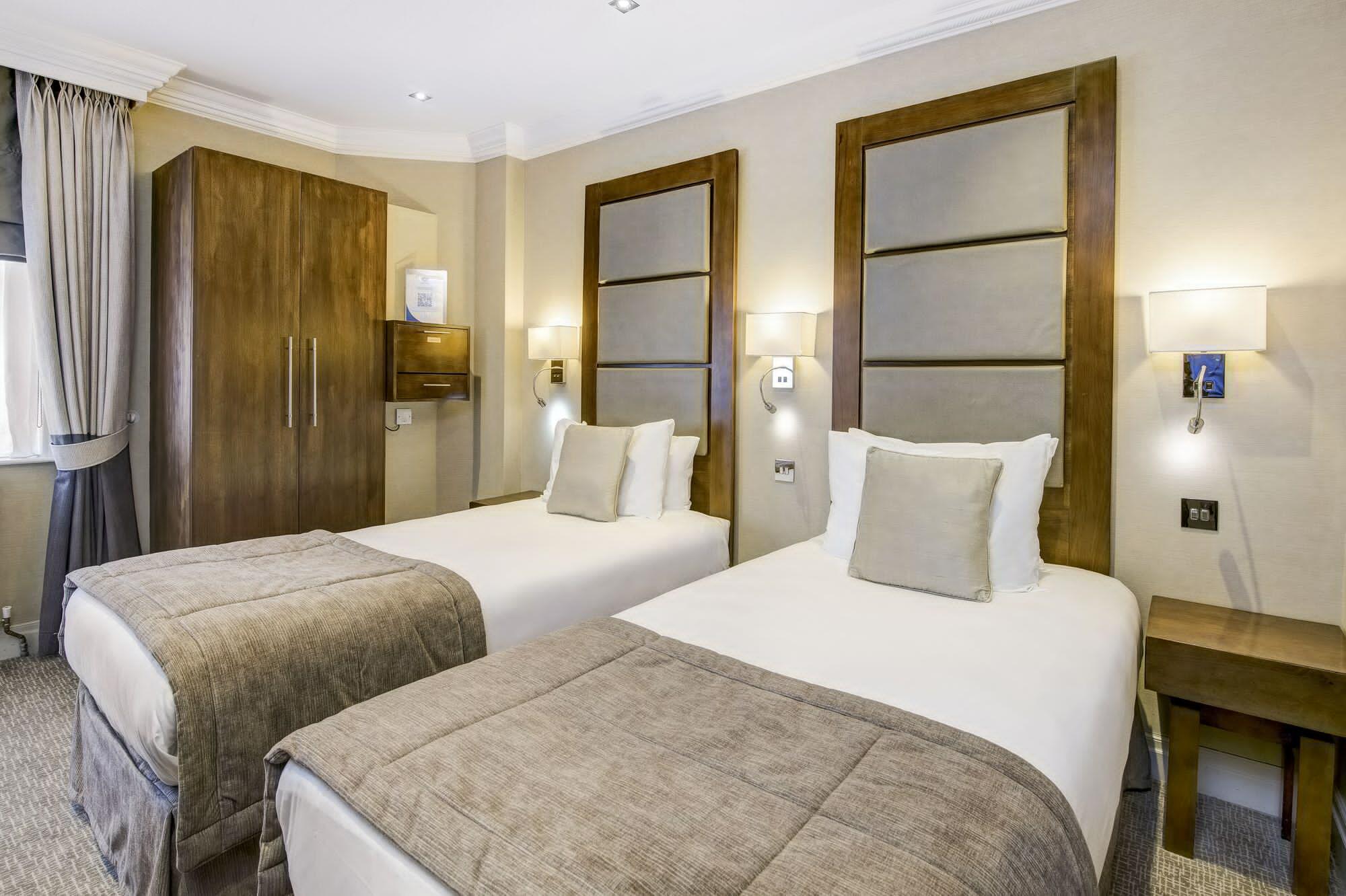 Gem Langham Court 4* London