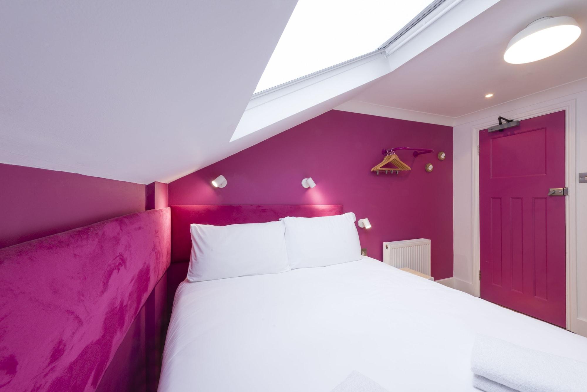 The California - Kings Cross Hotel