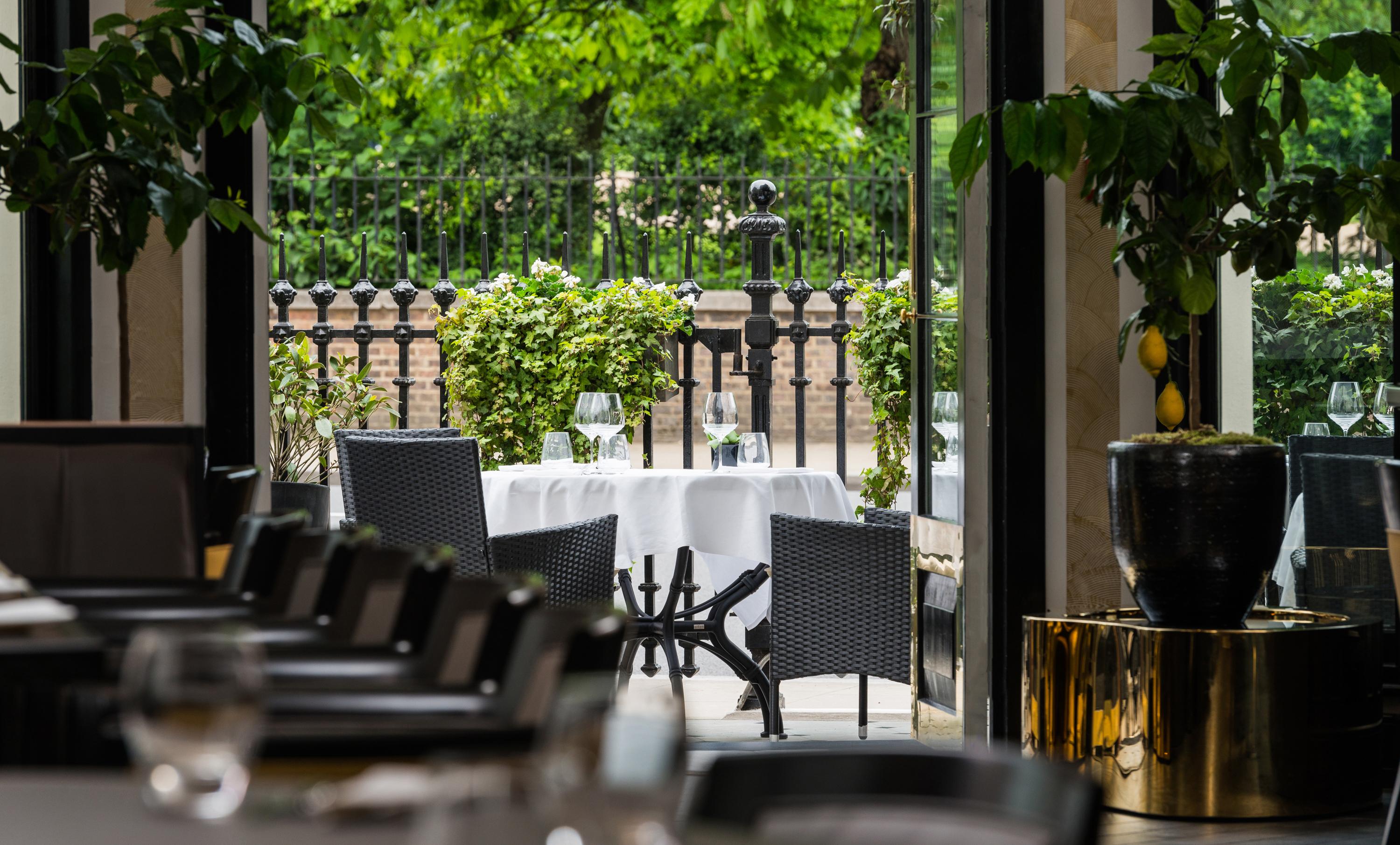 60 Hyde Park Gate Hotel