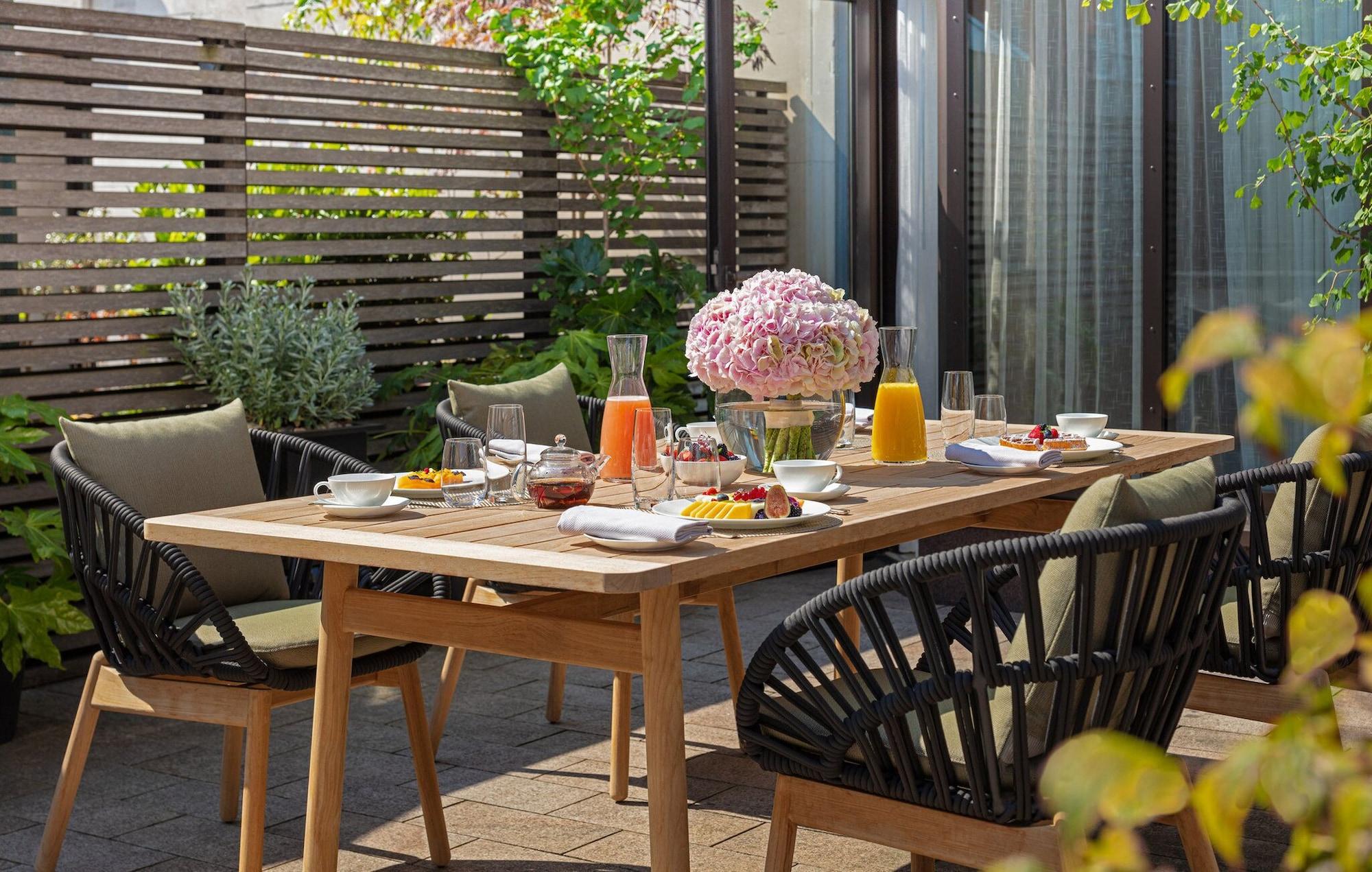 Four Seasons At Park Lane 5* London