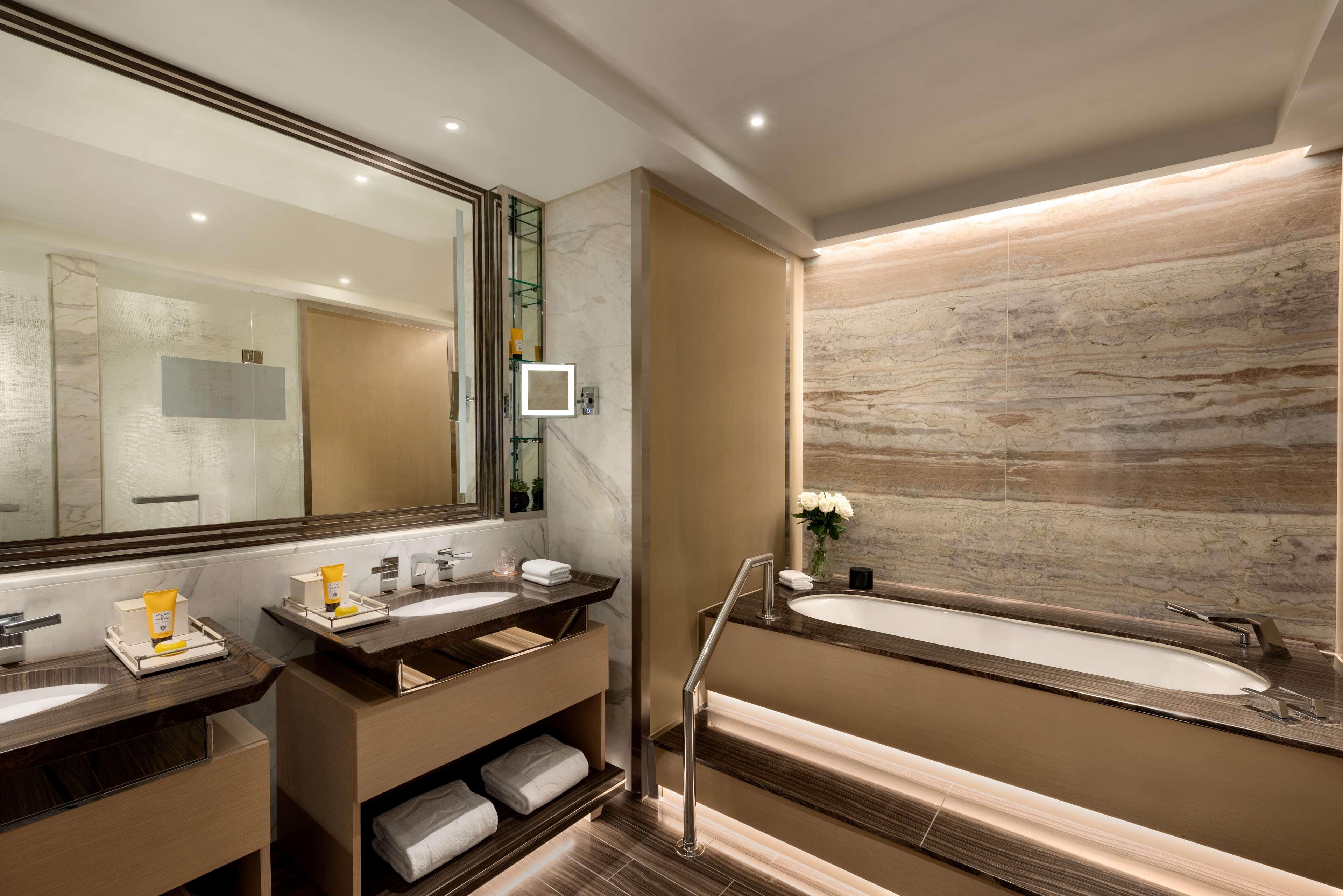 Shangri-la The Shard, Hotell