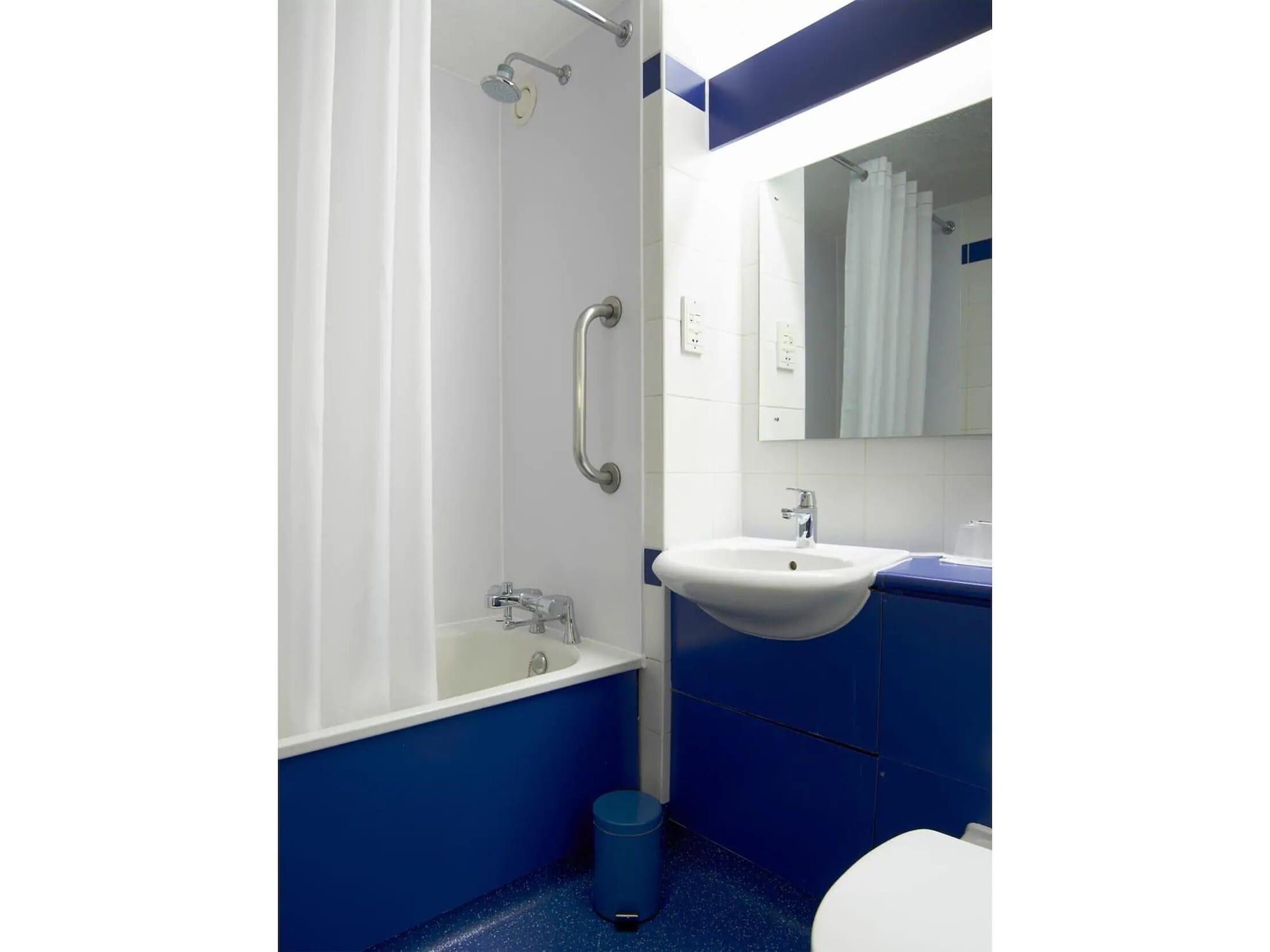 Travelodge Kings Cross Royal Scott London