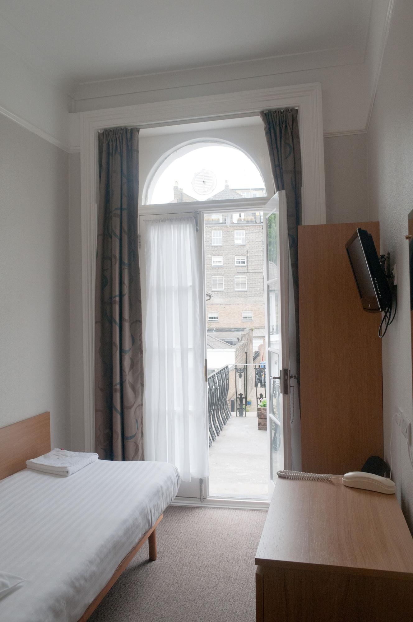 Lords Hotel
