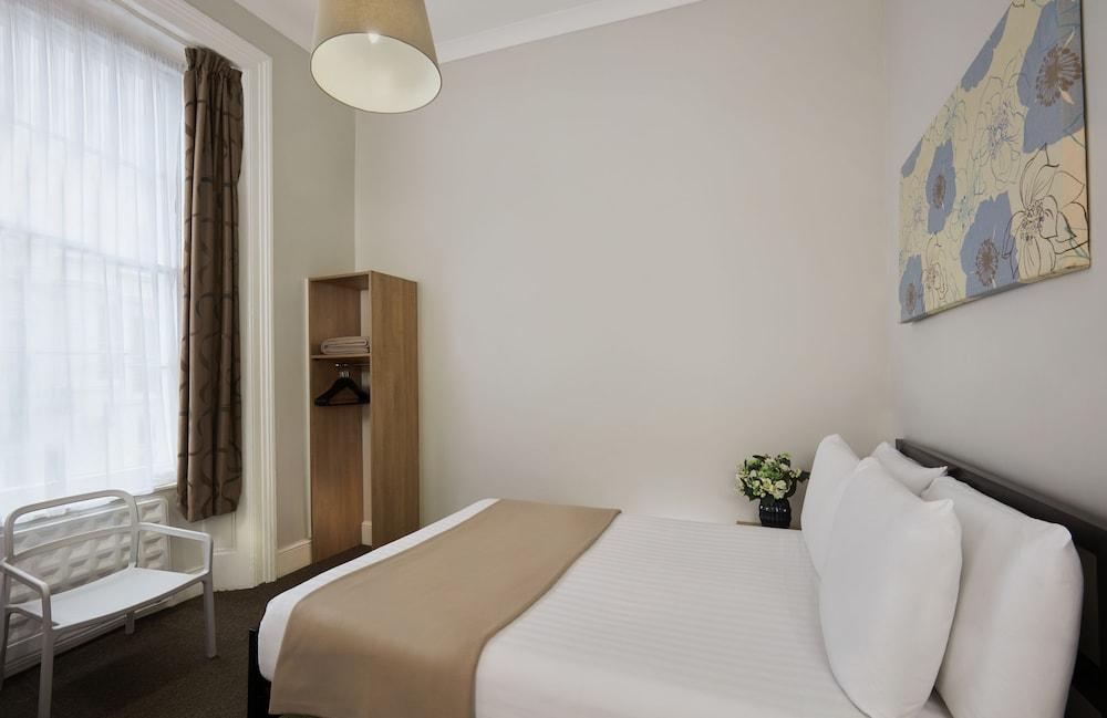 Lords Hotel 2*