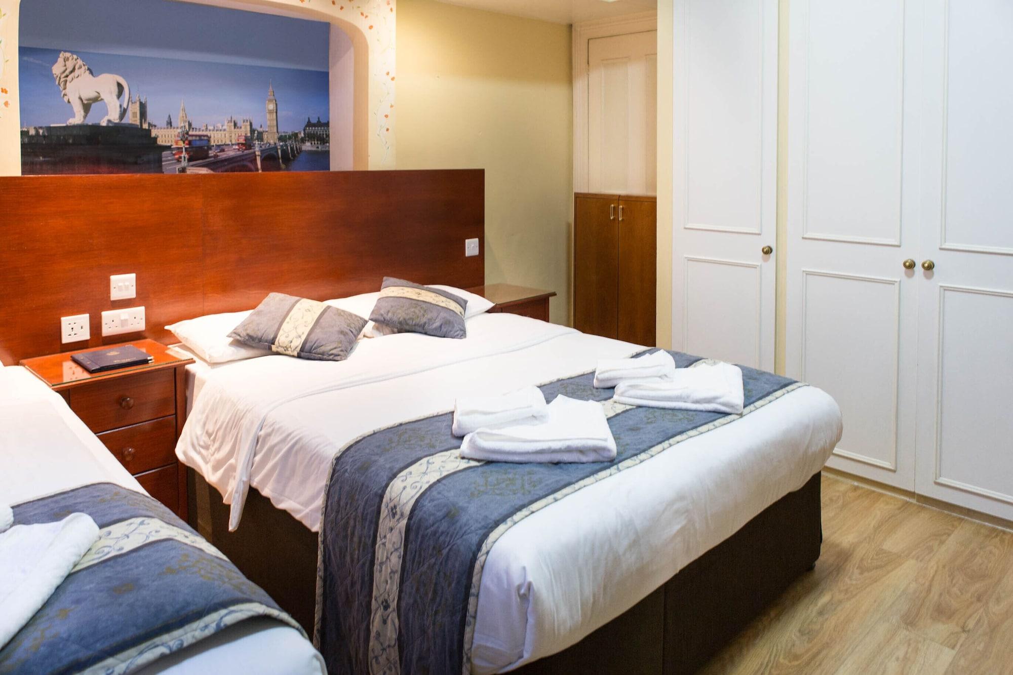 Hotel Dolphin 3*