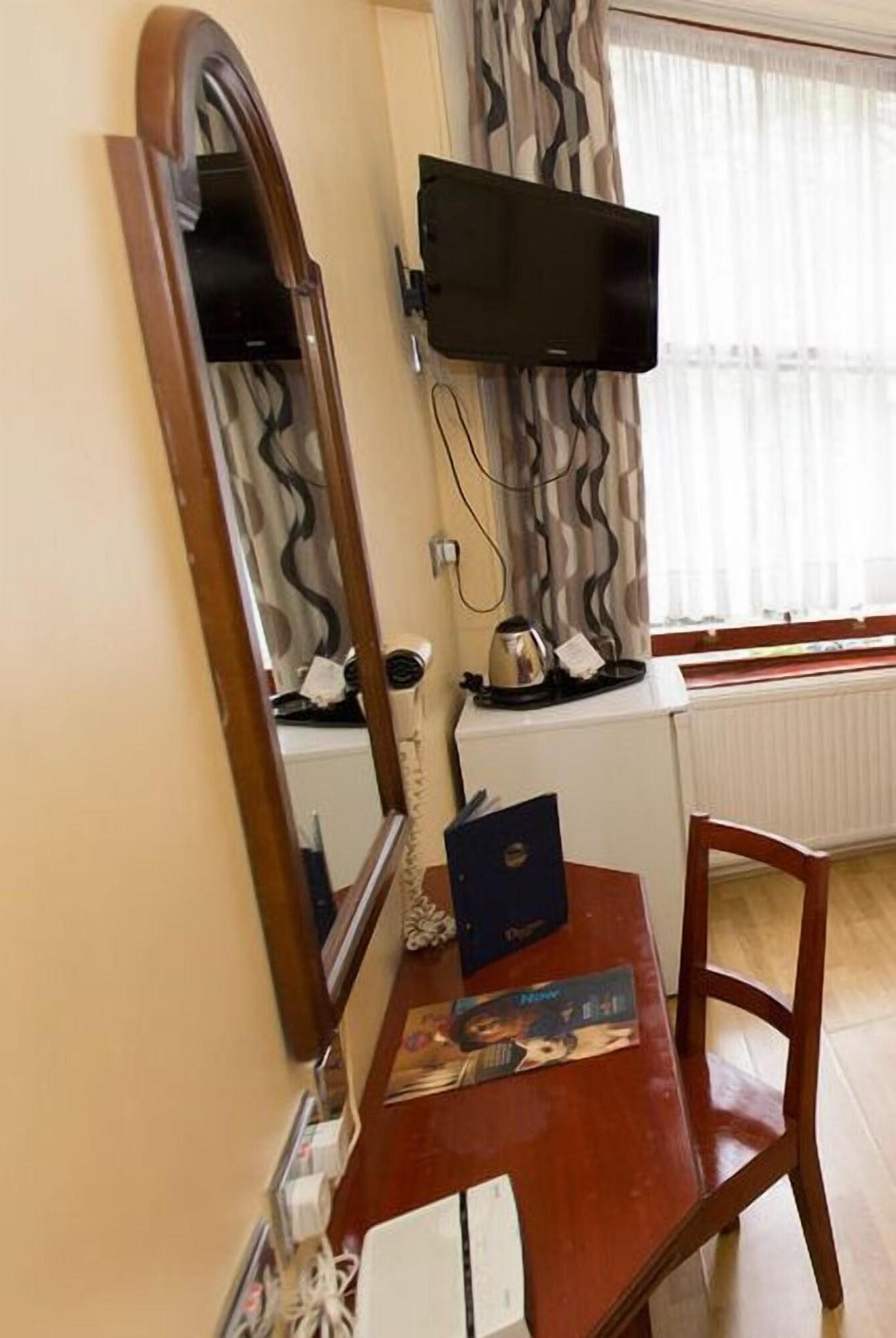 Hotel Dolphin 3*