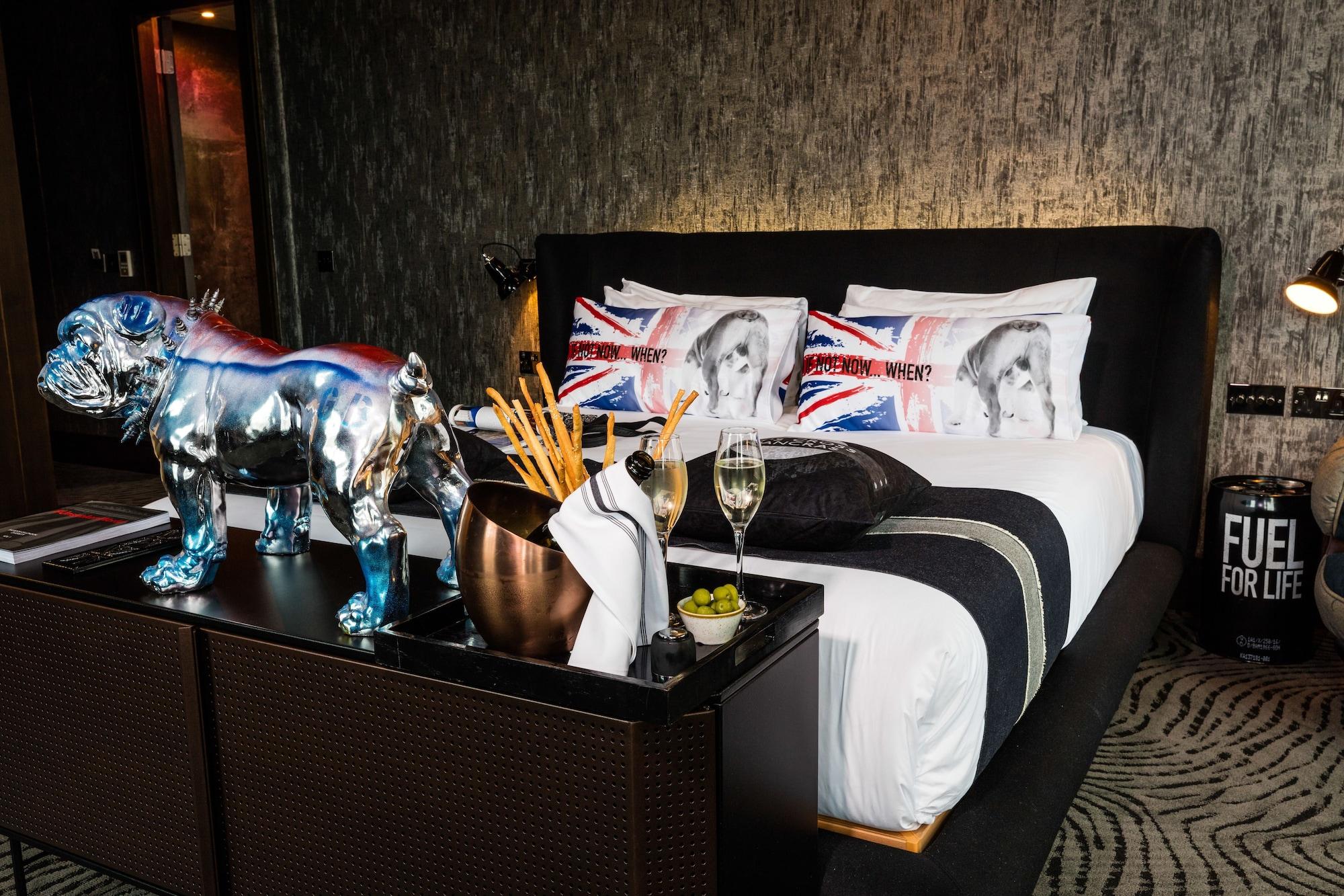 The Megaro - Kings Cross St Pancras, 5* Londra