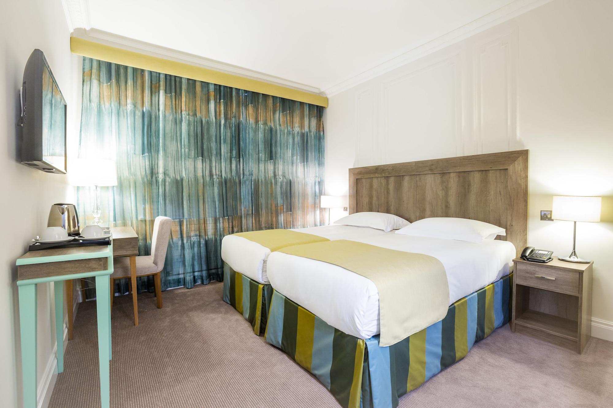 Hotel Astor Court