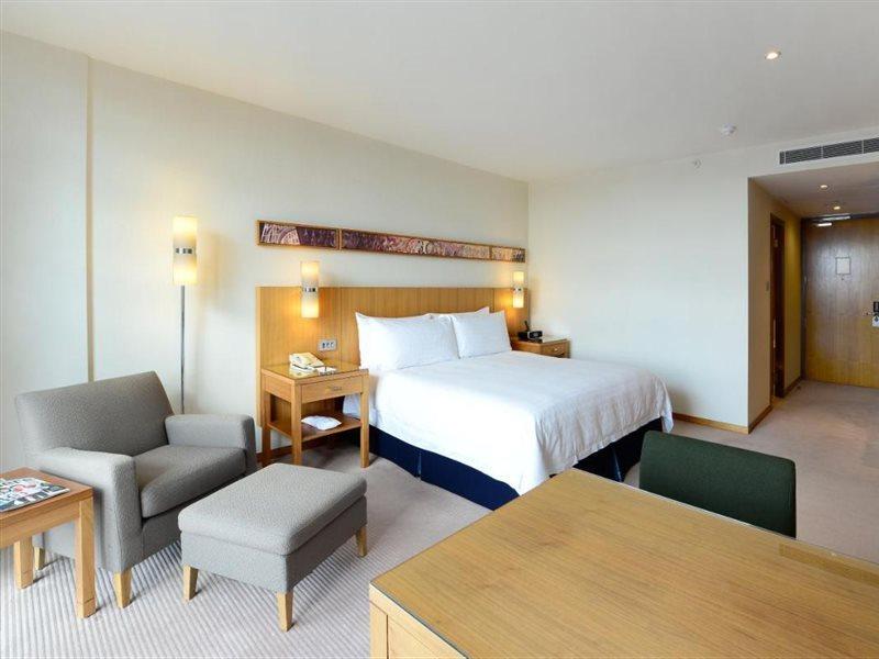 Hotel Canary Riverside Plaza