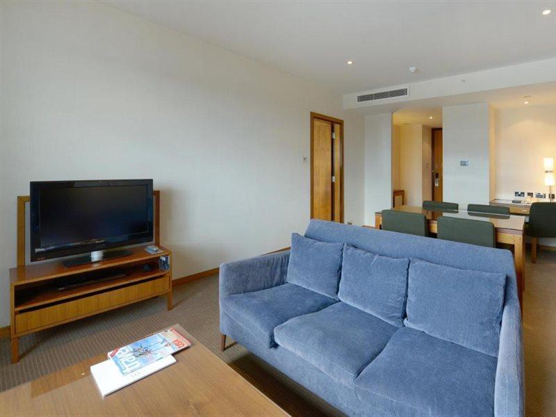 Hotel Canary Riverside Plaza