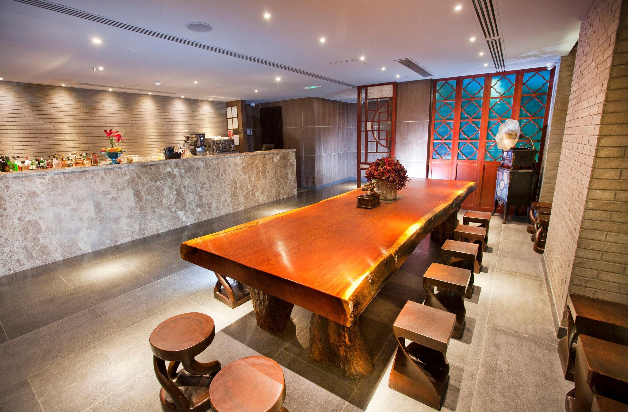 Dorsett Shepherds Bush 4*