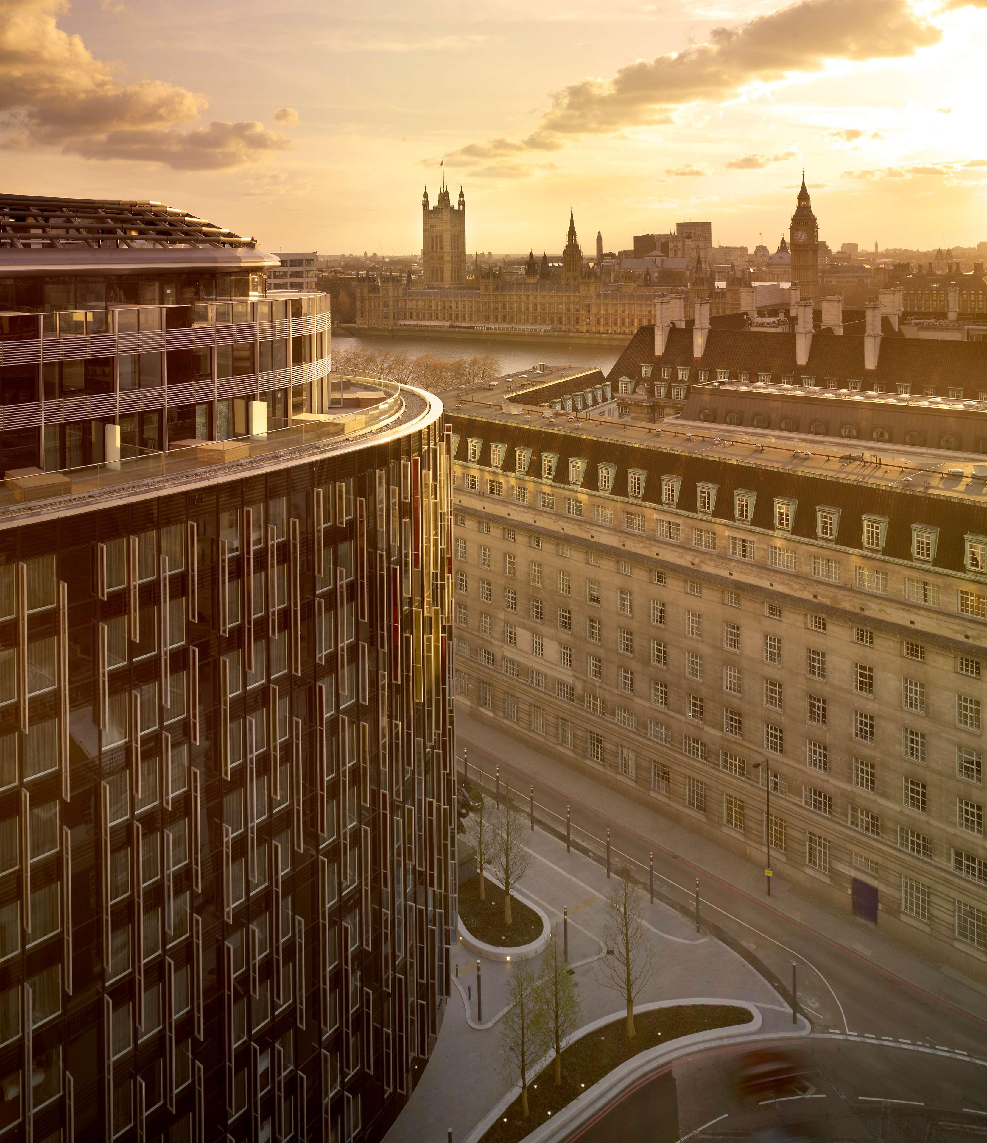 Park Plaza Westminster Bridge Hotel 4*