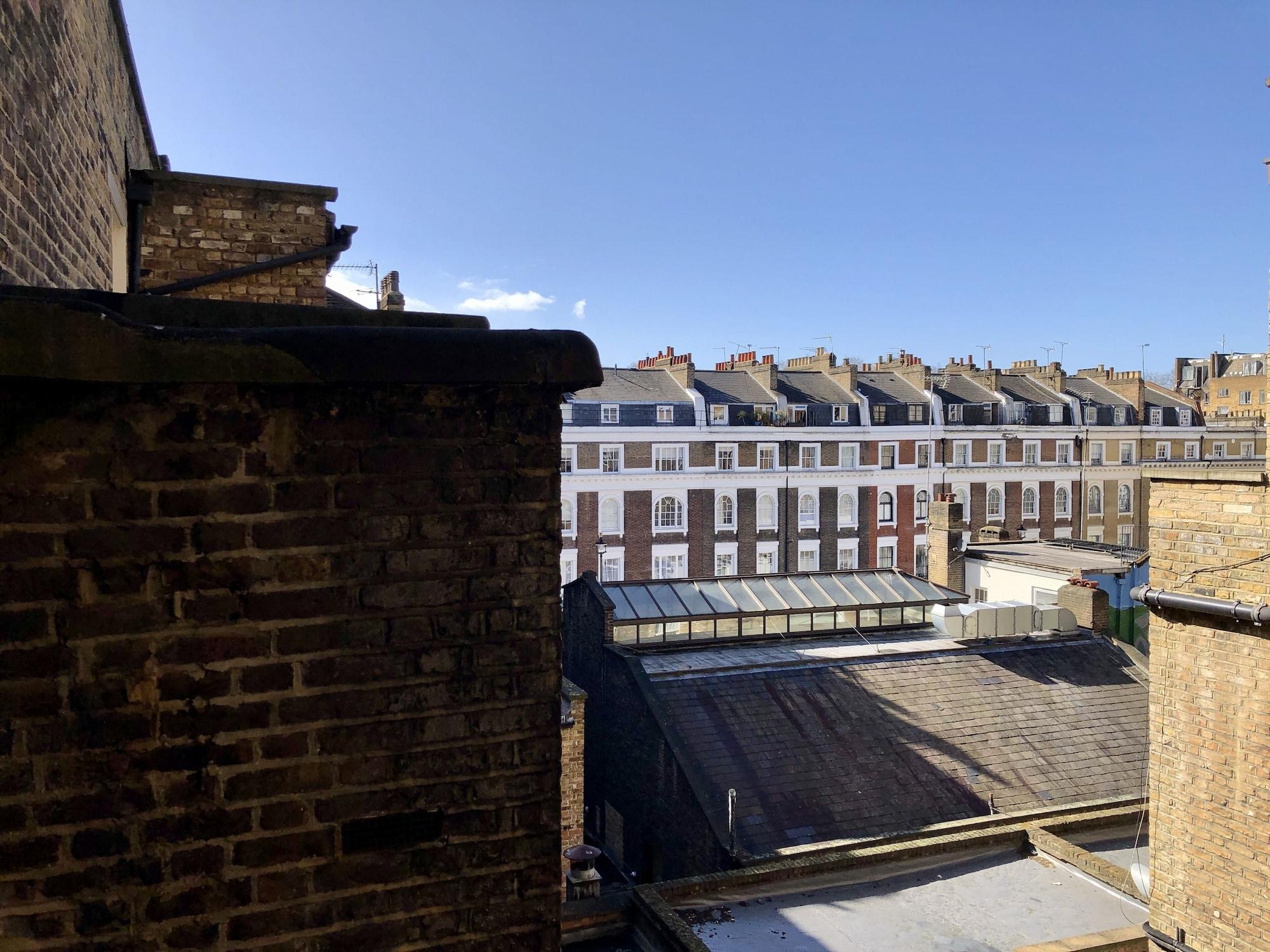Mitre House 3* London