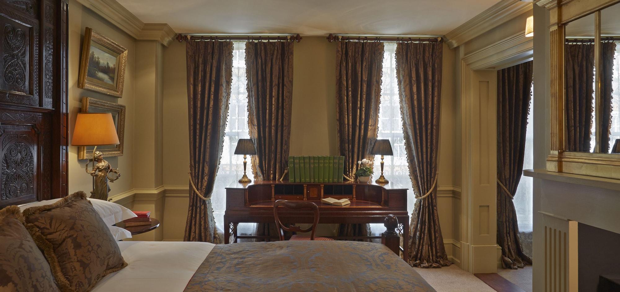 Batty Langley's Hotell 5*