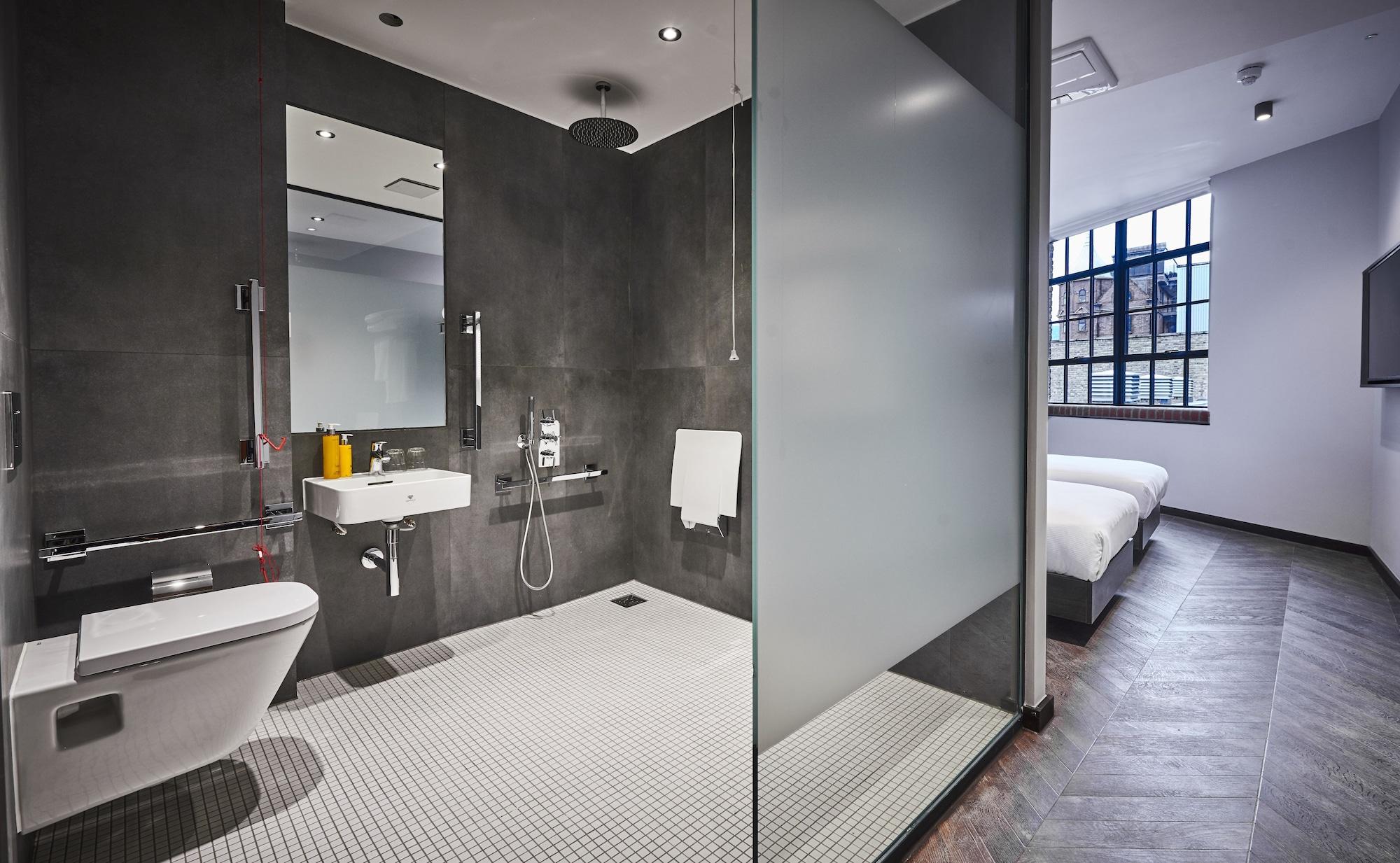 Hotel New Road 4*