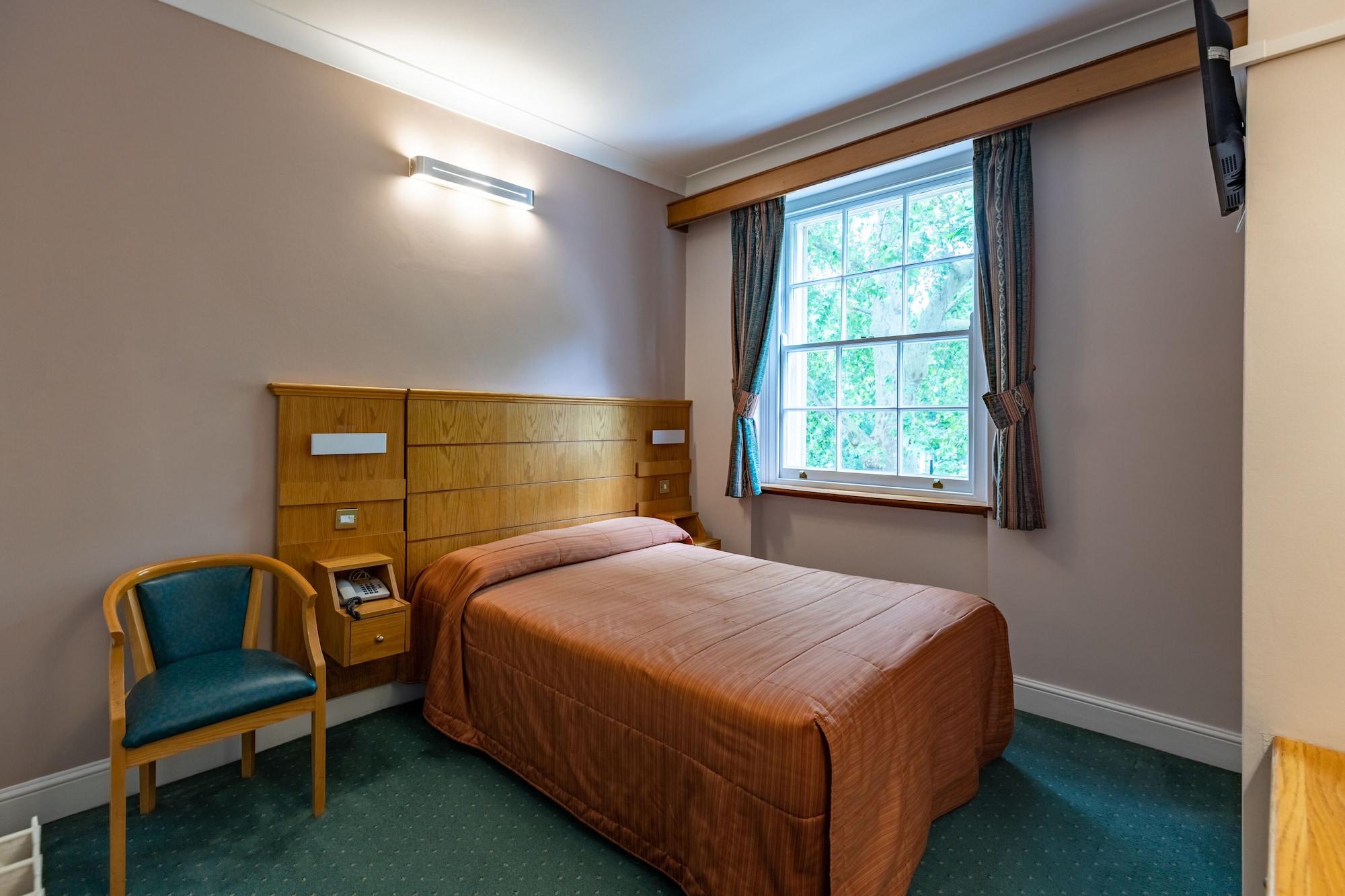 The Nayland 3*