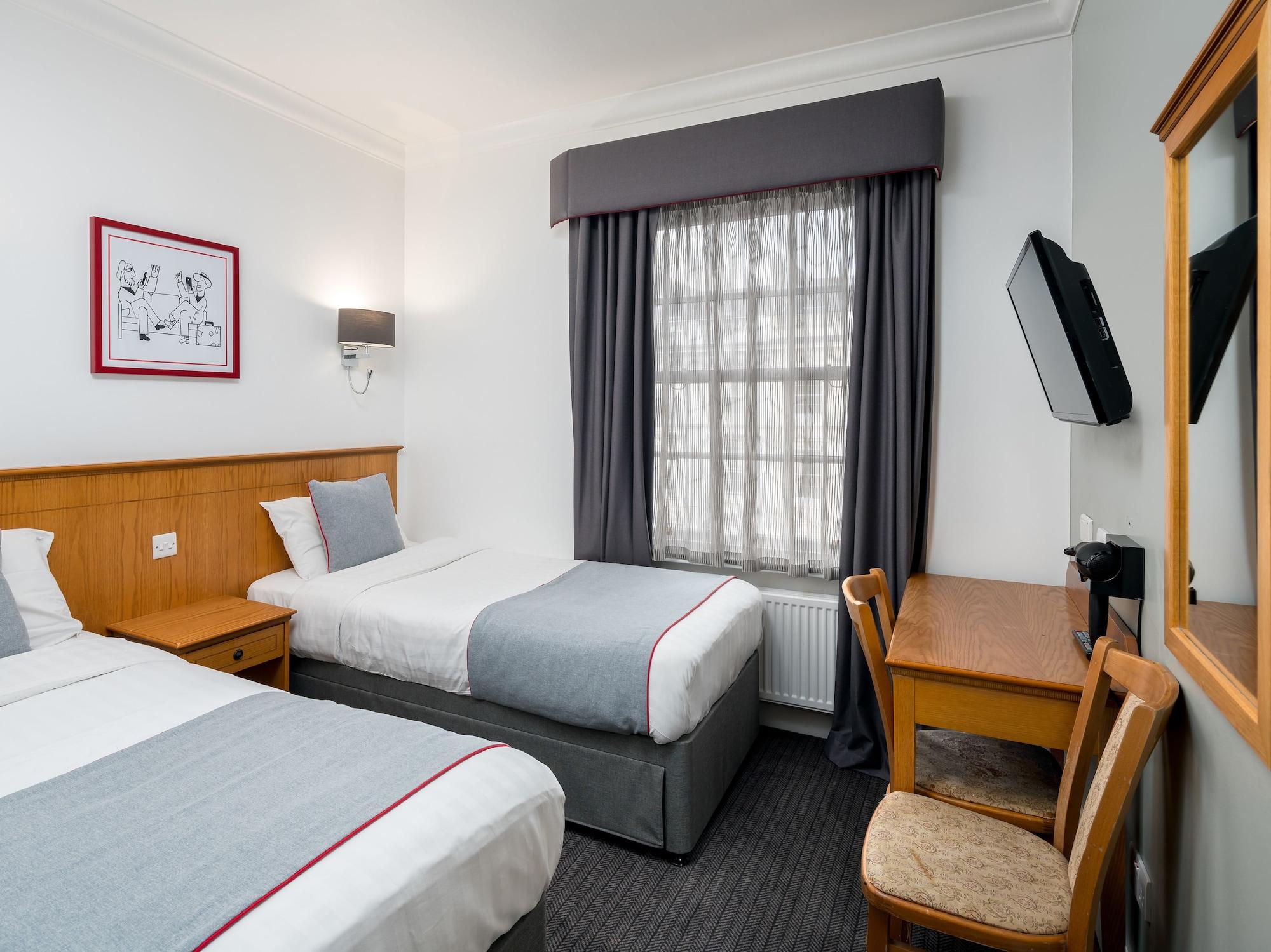 Oyo Townhouse New England, Victoria 3*