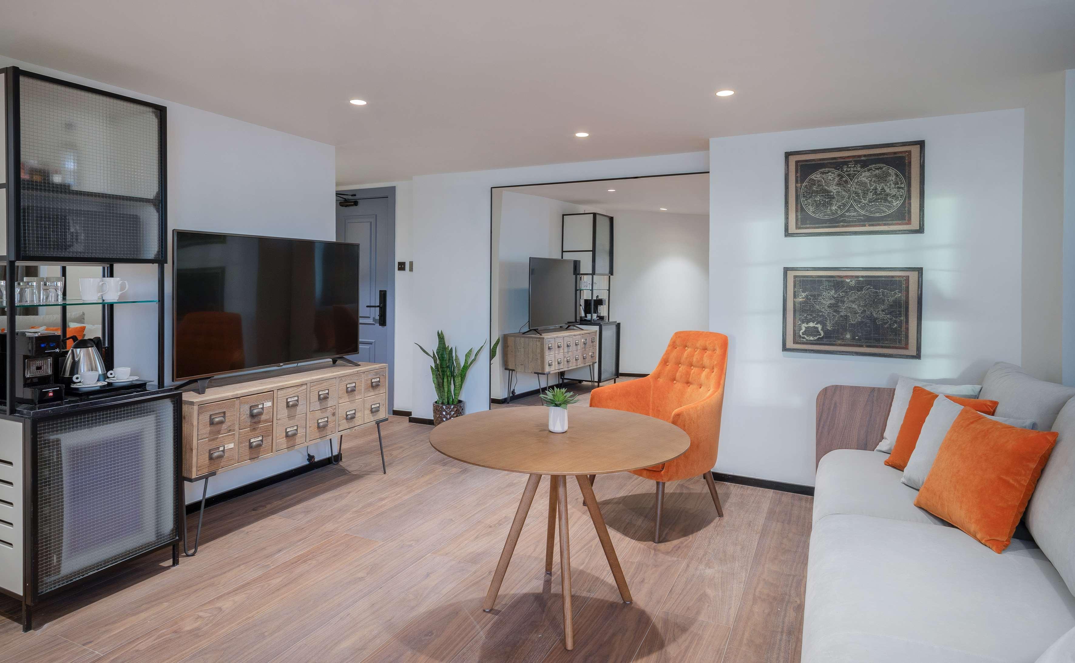 The Level At Melia White House