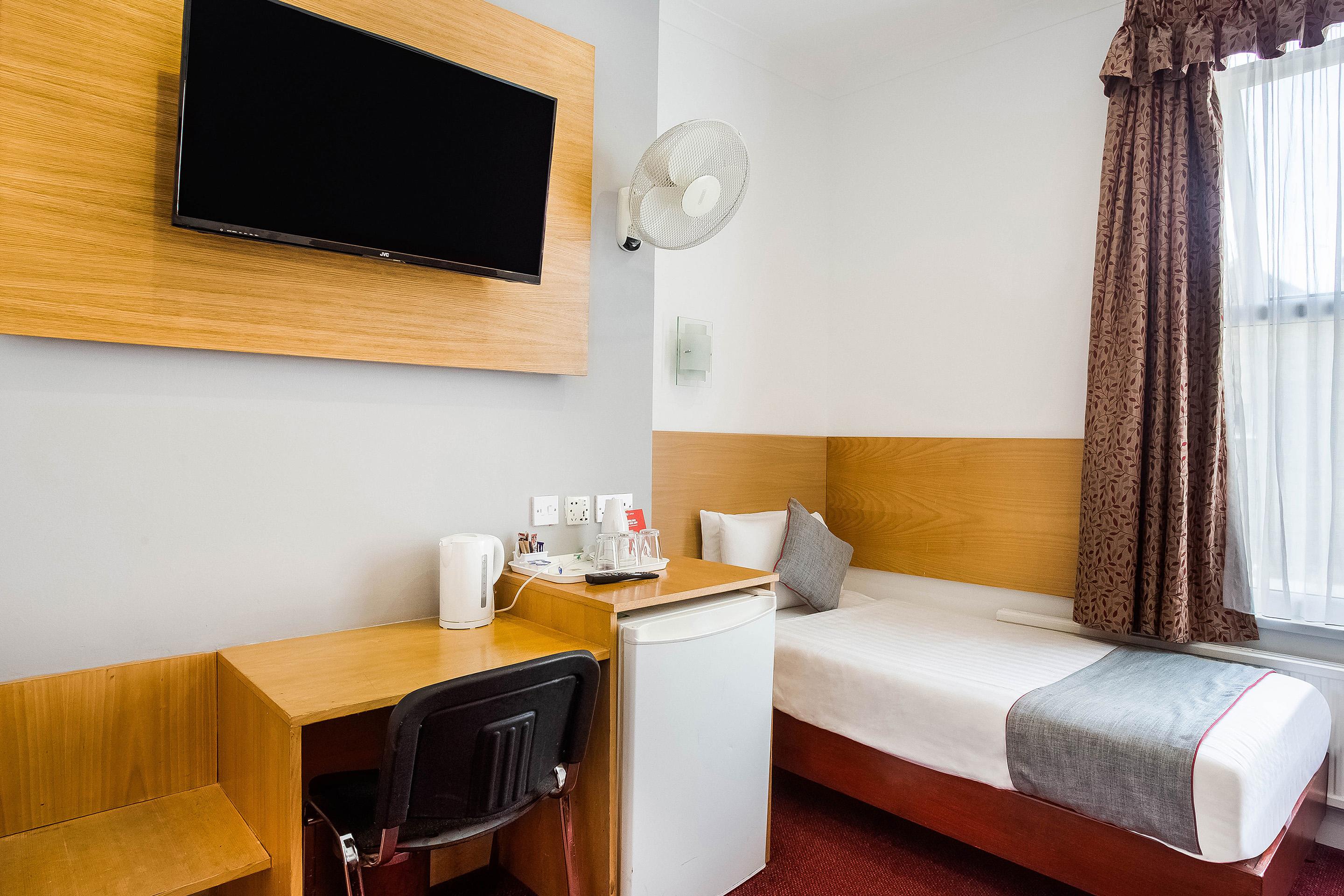 Oyo Hotel