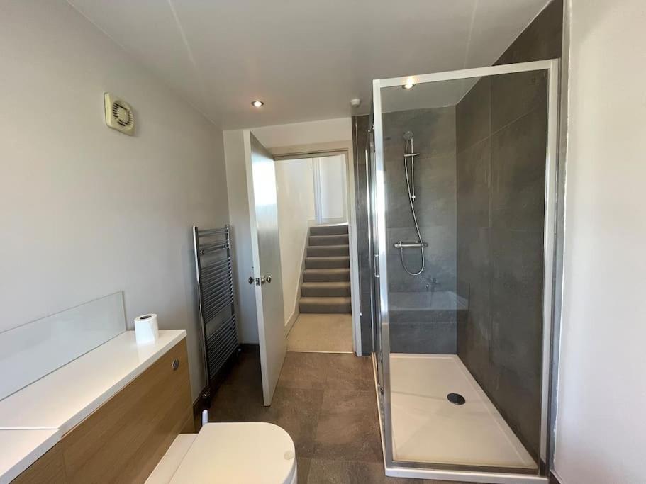Hébergement de vacances Westfield, 8 Beds, 5 Stations 10min, 20min *