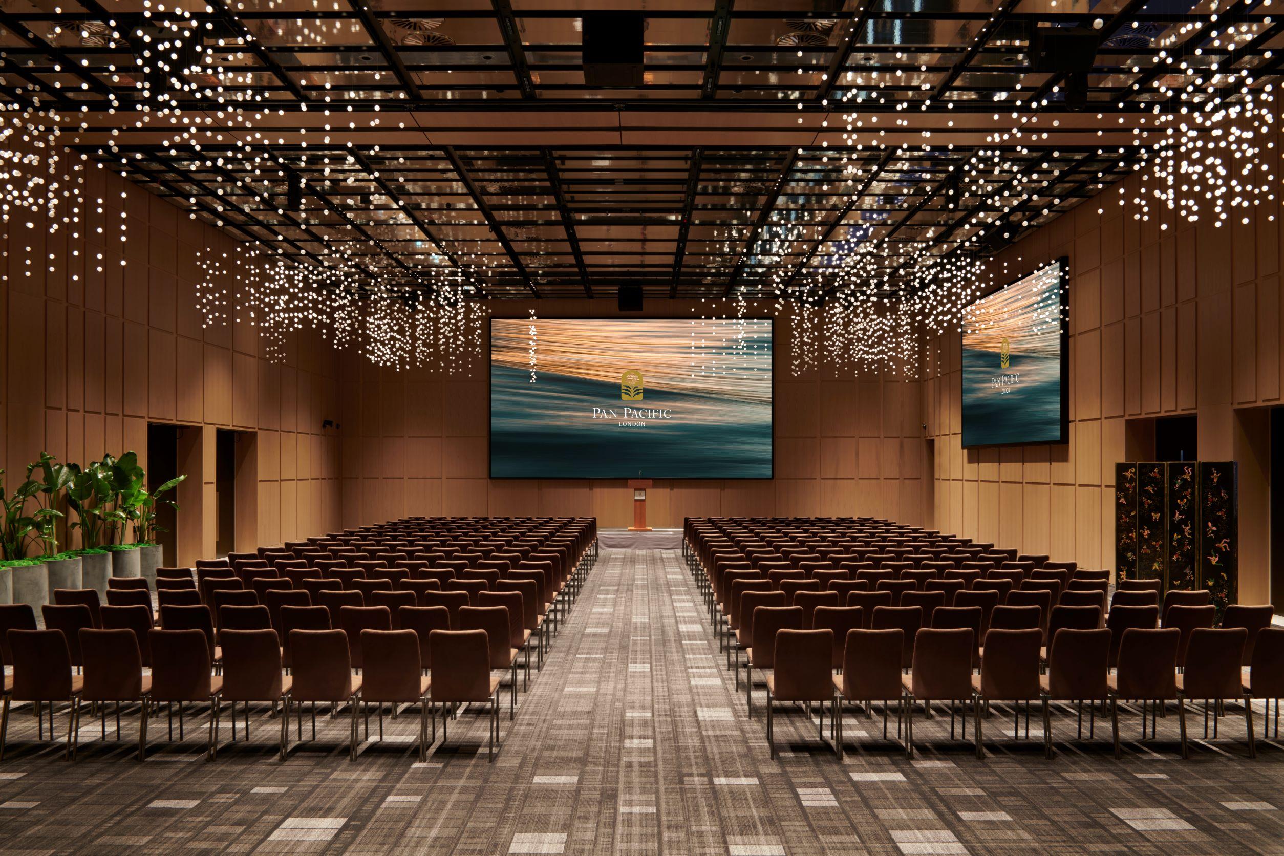 Pan Pacific Hotel 5*