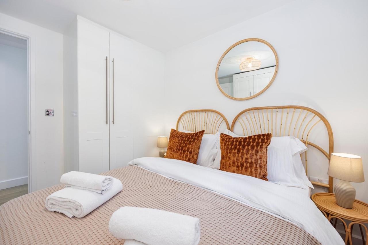 Apartment 2 Bed Just Off Tottenham Ct Rd, 2 Min To Goodge St