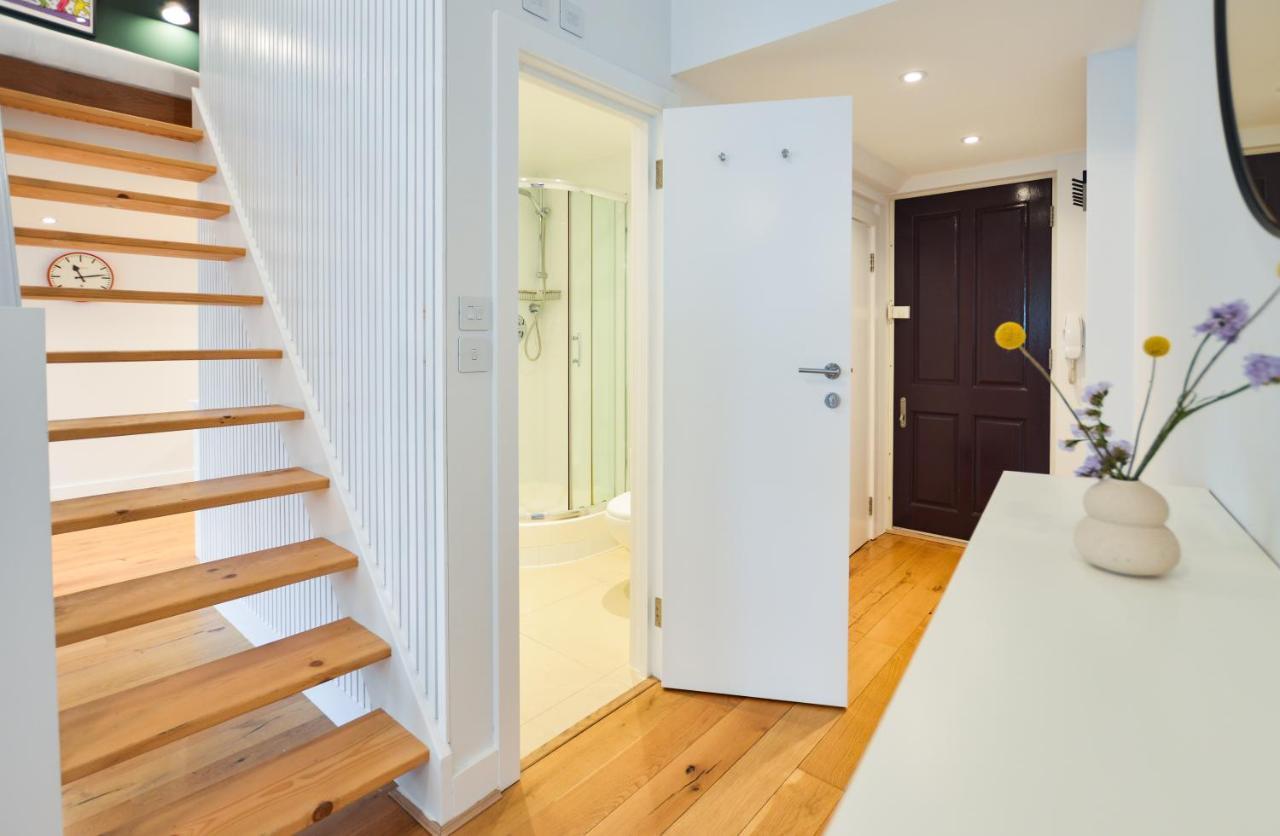 Spacious West Hampstead With Mezzanine Bedroom By Concept Appartement