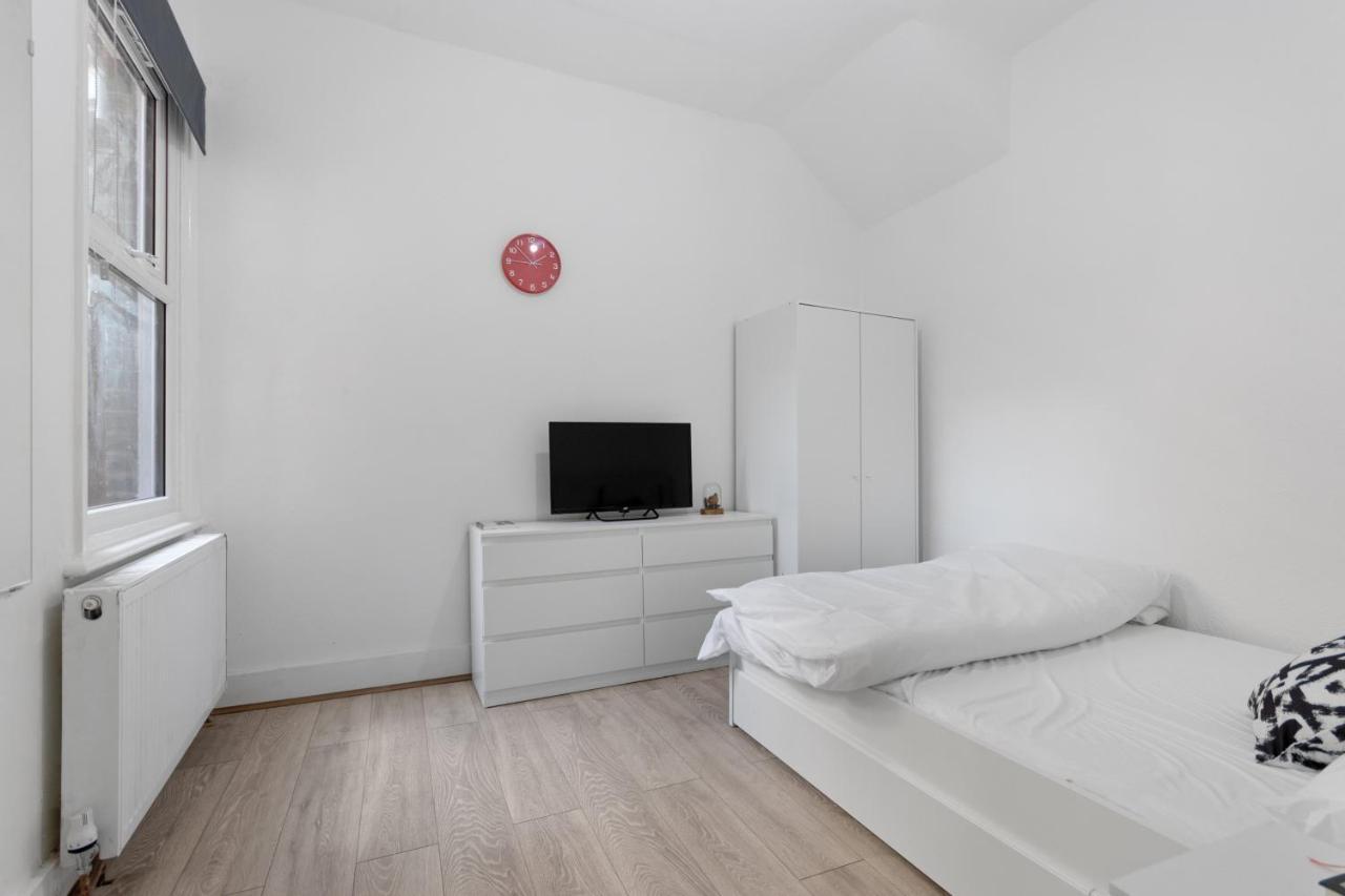 Fantastic 2bd Barking With Links To The City! * Londen