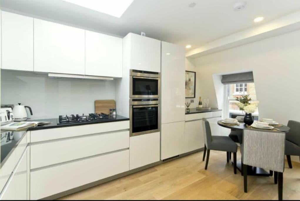 Apartment Modern Flat In Mayfair *