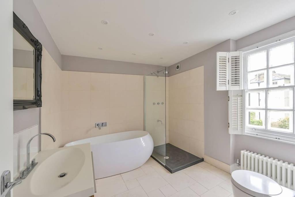 Hébergement de vacances Fairytale Belgravia House - 2 Beds 2 Baths 4 People *