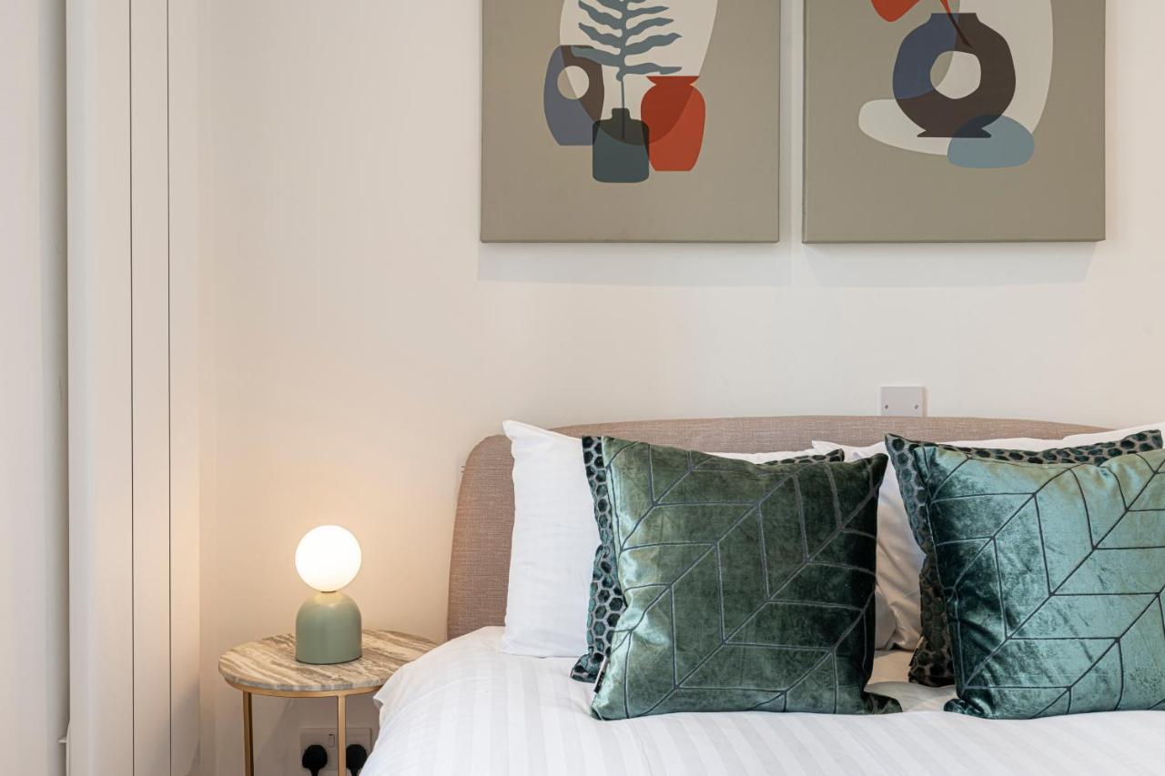 Stylish 1 Bed Flats In Soho, Next To Piccadilly Circus And Trafalgar Square Appartement *