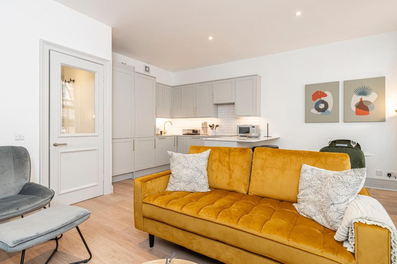 Stylish 1 Bed Flats In Soho, Next To Piccadilly Circus And Trafalgar Square Apartment *