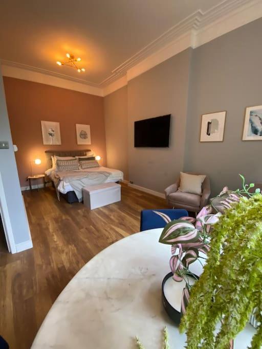 Leilighet Stylish For 3 Near Regents Park N4 *