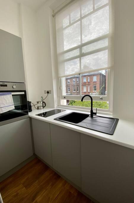 For 3 Near Regents Park N5 * Londra