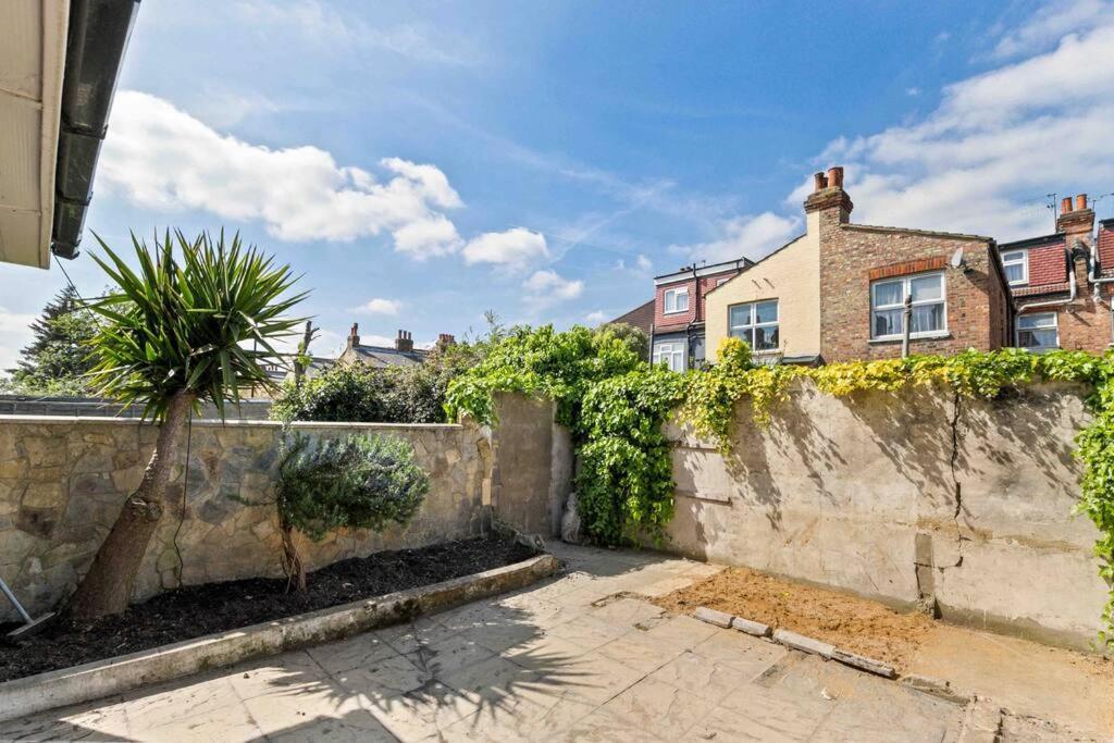 Appartement Modern 3 Bed In Tottenham Londen