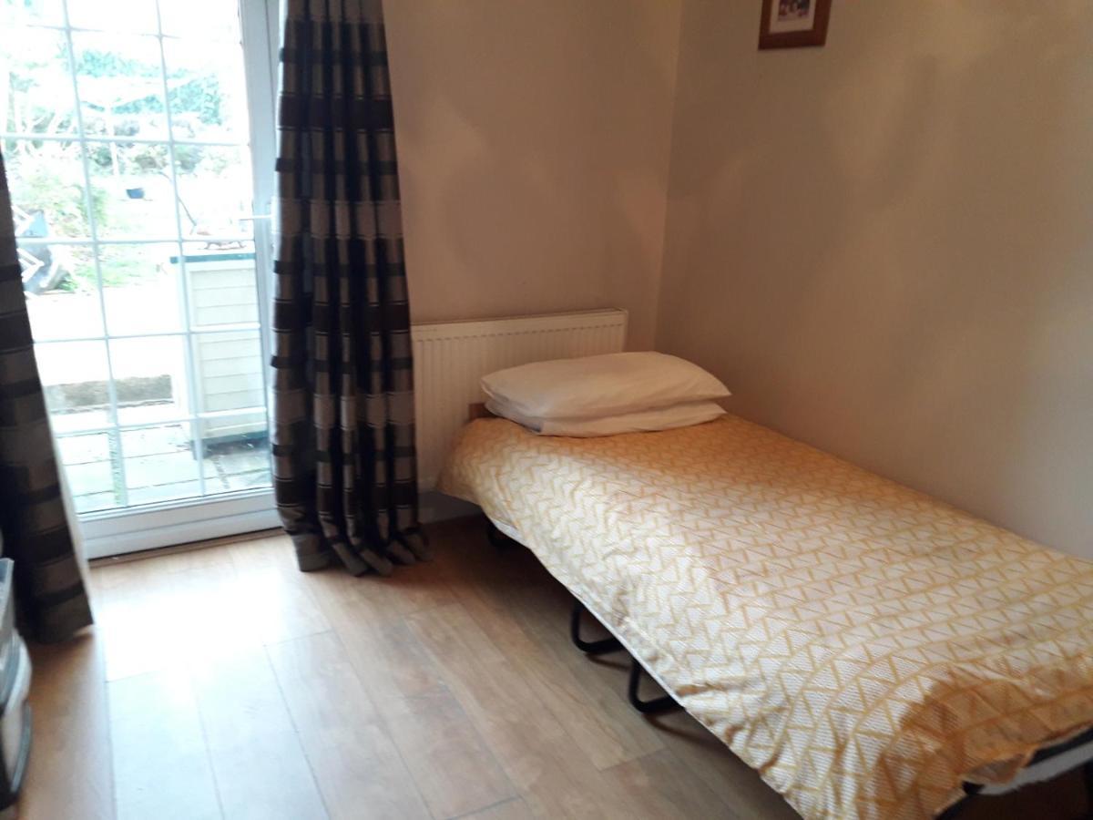Feriehus 3 Bedroom House Ealing London