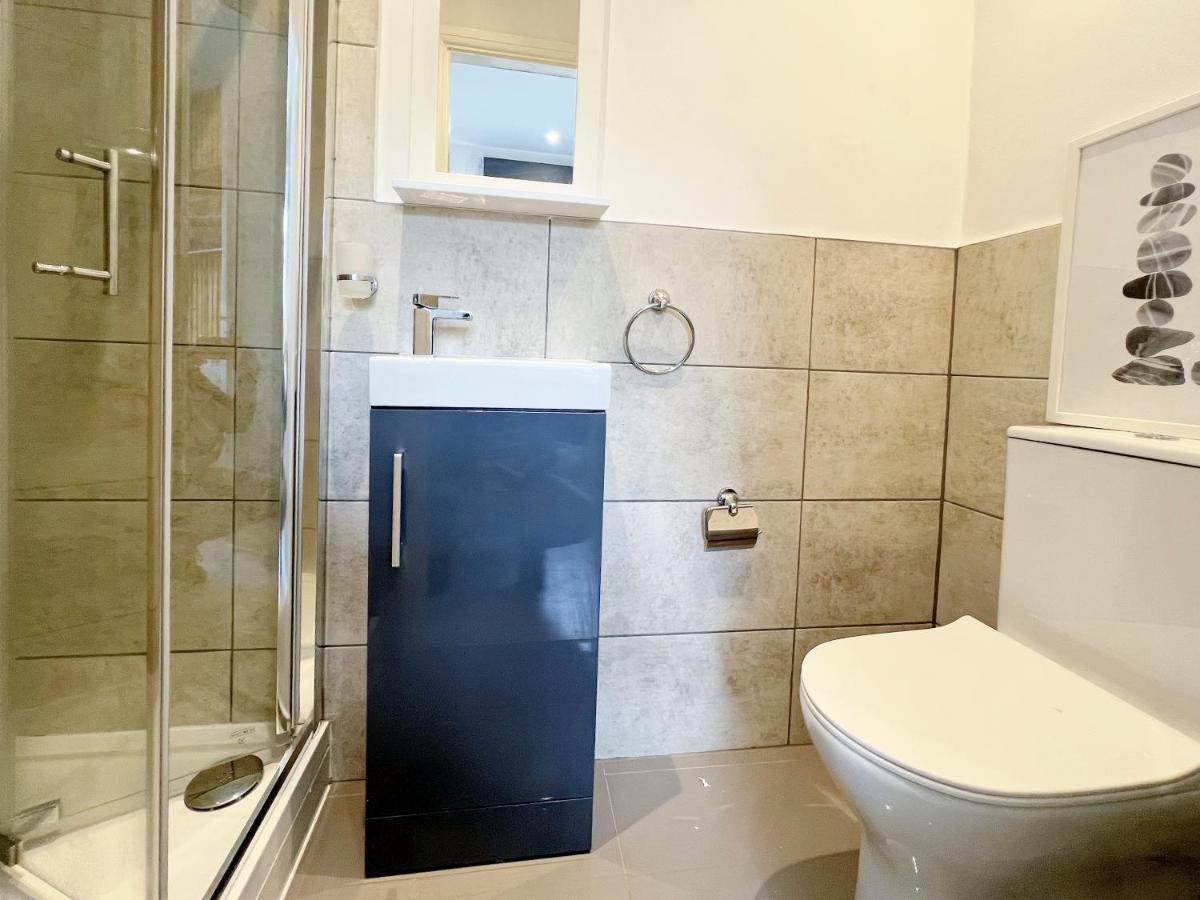 Privatunterkunft Minet Gardens - Modern Centrally Located - 5 *