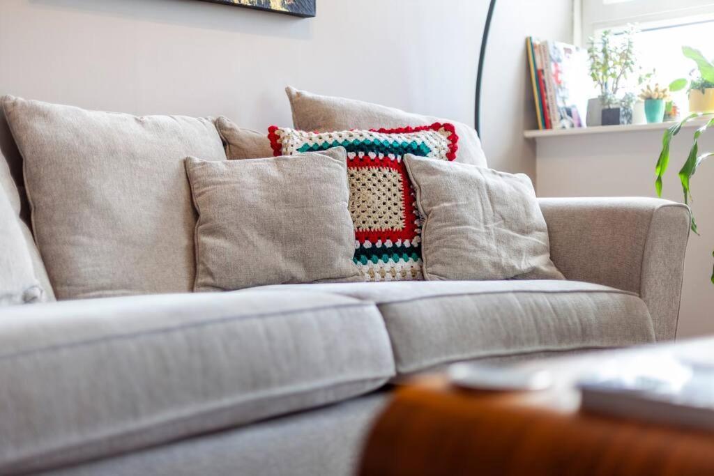 Amazing 2br Flat With View, Bethnal Leilighet *