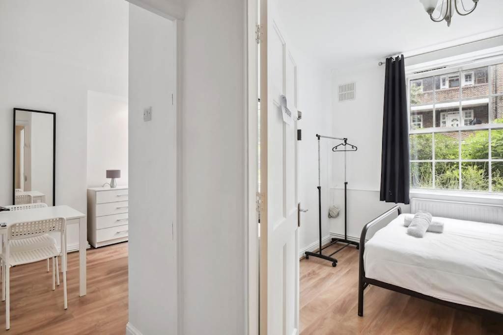 Aplacetostay Apartment, Waterloo Alloggio in famiglia *