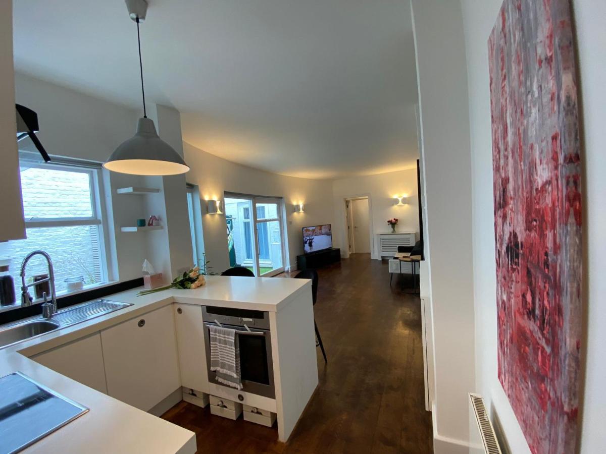 Appartement Spacious 1 Bedroom Flat With Private Garden. Ideal For Business Travelers And Couples. 2 Mins Away From Paddington Station. *