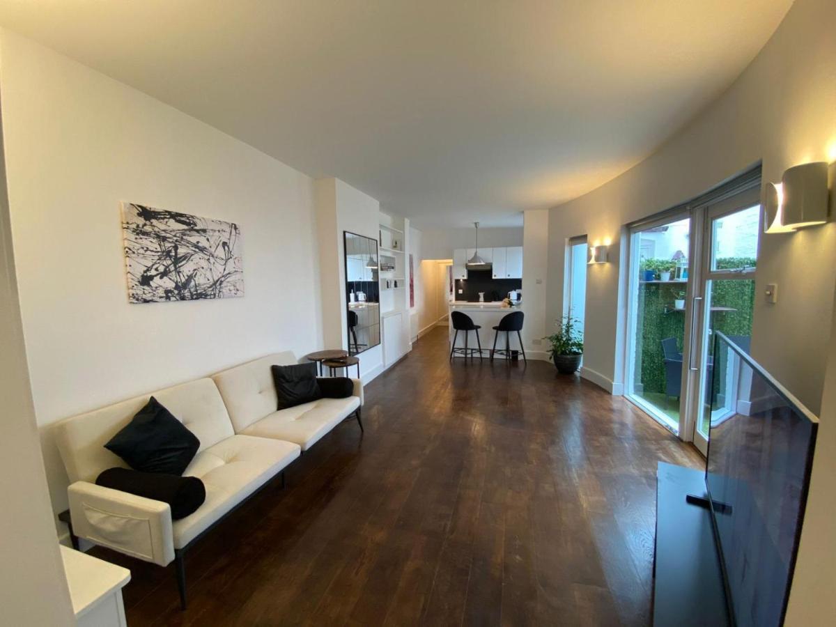 Appartement Spacious 1 Bedroom Flat With Private Garden. Ideal For Business Travelers And Couples. 2 Mins Away From Paddington Station.