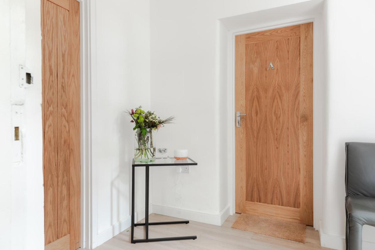 Large Studio In Hampstead With Character