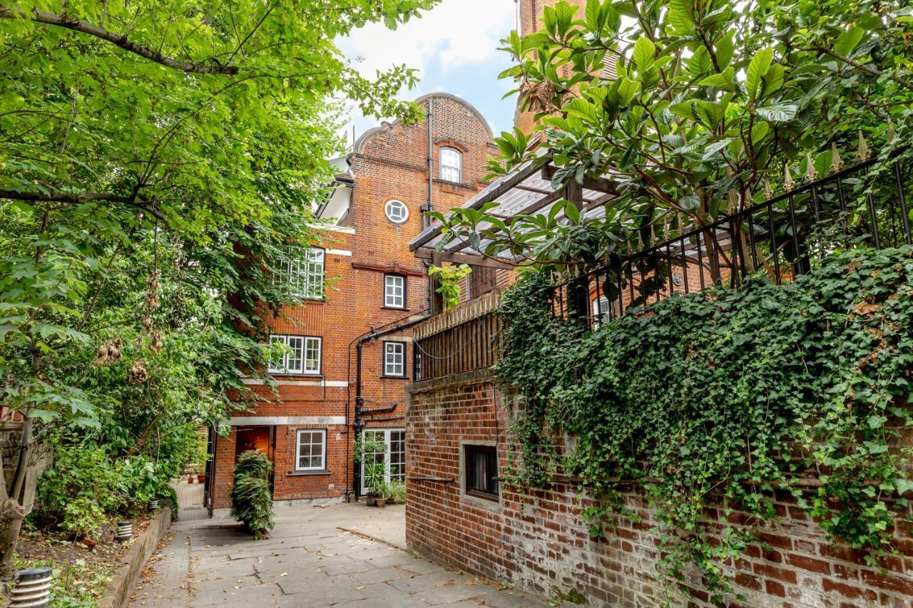 Large Studio In Hampstead With Character Apartment London