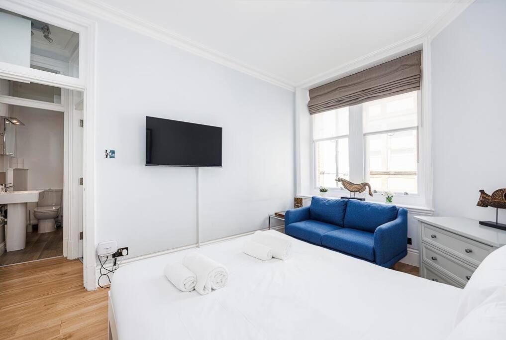 Appartamento Charing Cross Road One Bedroom Londra