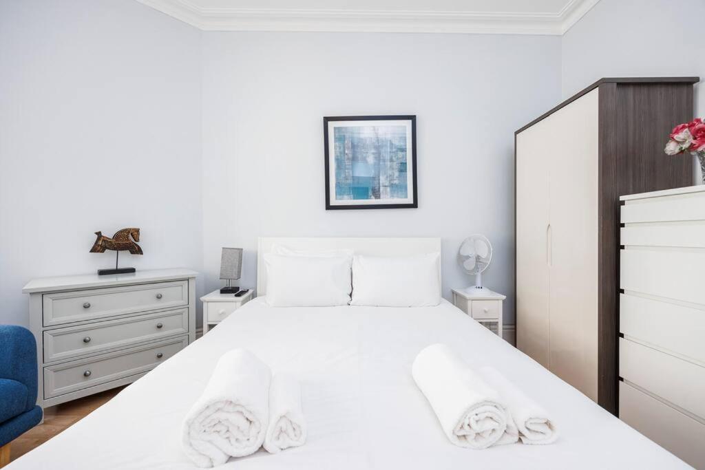 Charing Cross Road One Bedroom Appartamento *