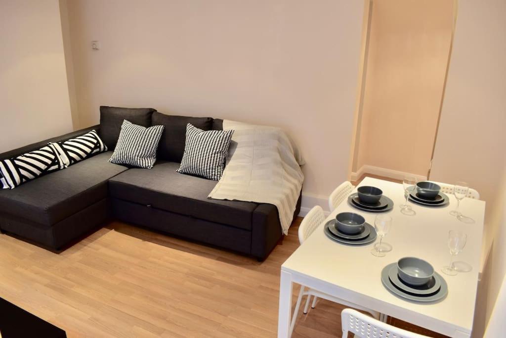 Cosy 1 Bedroom Flat Near The Eye * Londen