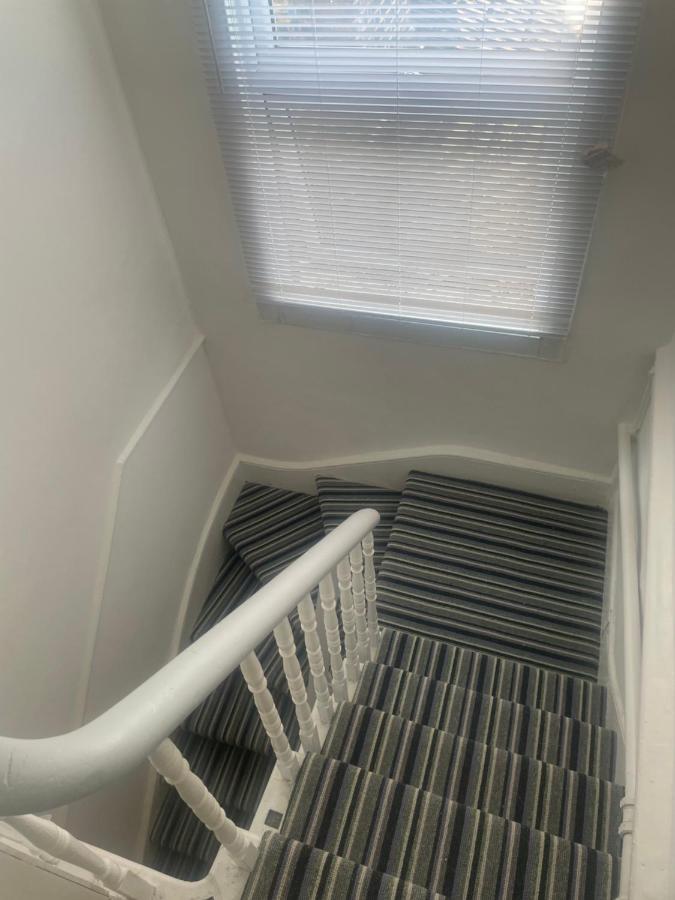 Spacious Loft Space With Private En-suite Bathroom Privatunterkunft London