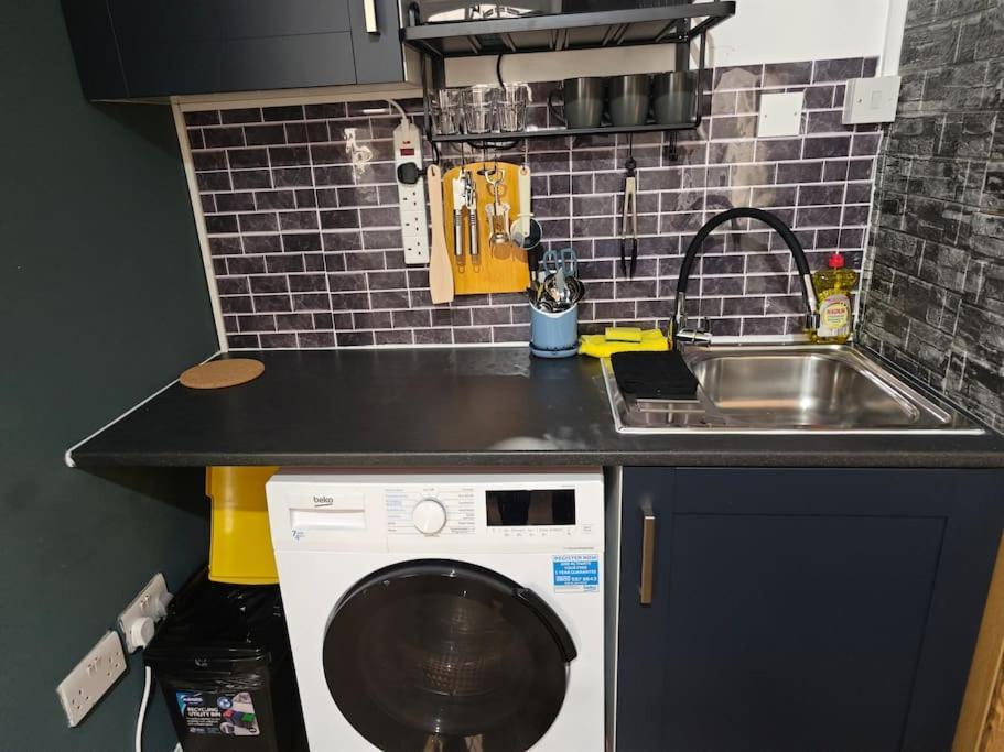 New Studio Flat In Old Street - Zone 1 Lägenhet