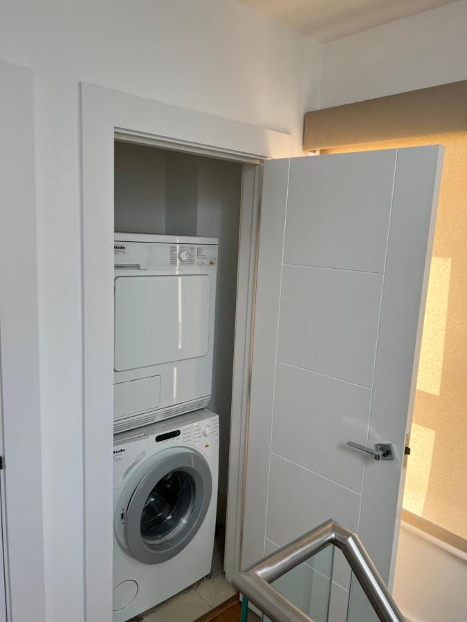 Ferienhaus 3 Bed/3.5 Bath Gated Mews House W/ Private Garden